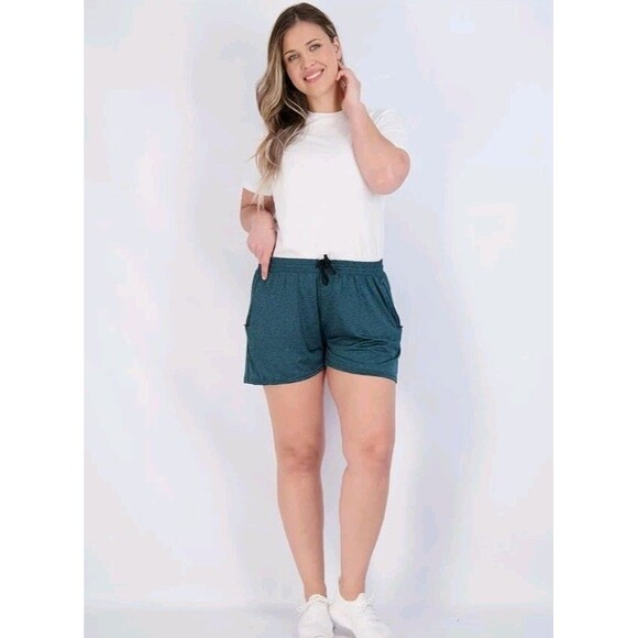 4 Pack Real Essentials Quick Dry Shorts Womens Size 2x New - Picture 2 of 5